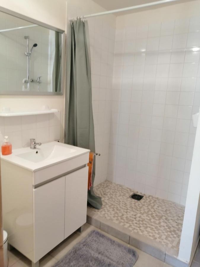 F Logement Entier Courtenay  Exterior photo